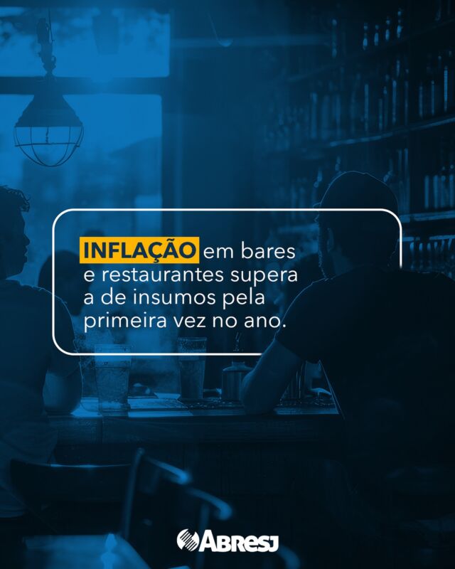 Nosso setor continua tentando se recuperar, mas a inflação e o endividamento são barreiras constantes! 📈

- 61% dos empresários não conseguem repassar os aumentos de custos para os cardápios.
- 18% dos estabelecimentos ainda operam com prejuízo, e o endividamento continua elevado.
- 46% dos empresários que aderiram ao Relp, (programa de recuperação fiscal), e enfrentam dificuldades para manter as parcelas em dia.

🖇️ Esses são dados do IPCA que foram divulgados pelo IBGE e analisados pela Abrasel agora em agosto. 

#setordealimentaçãoforadolar #ABRESJ #BarERestaurante #inflação